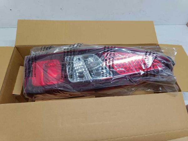 FEU ARRIERE DROIT CITROEN BERLINGO /PEUGEOT PARTNER 2012+ - Vue 1